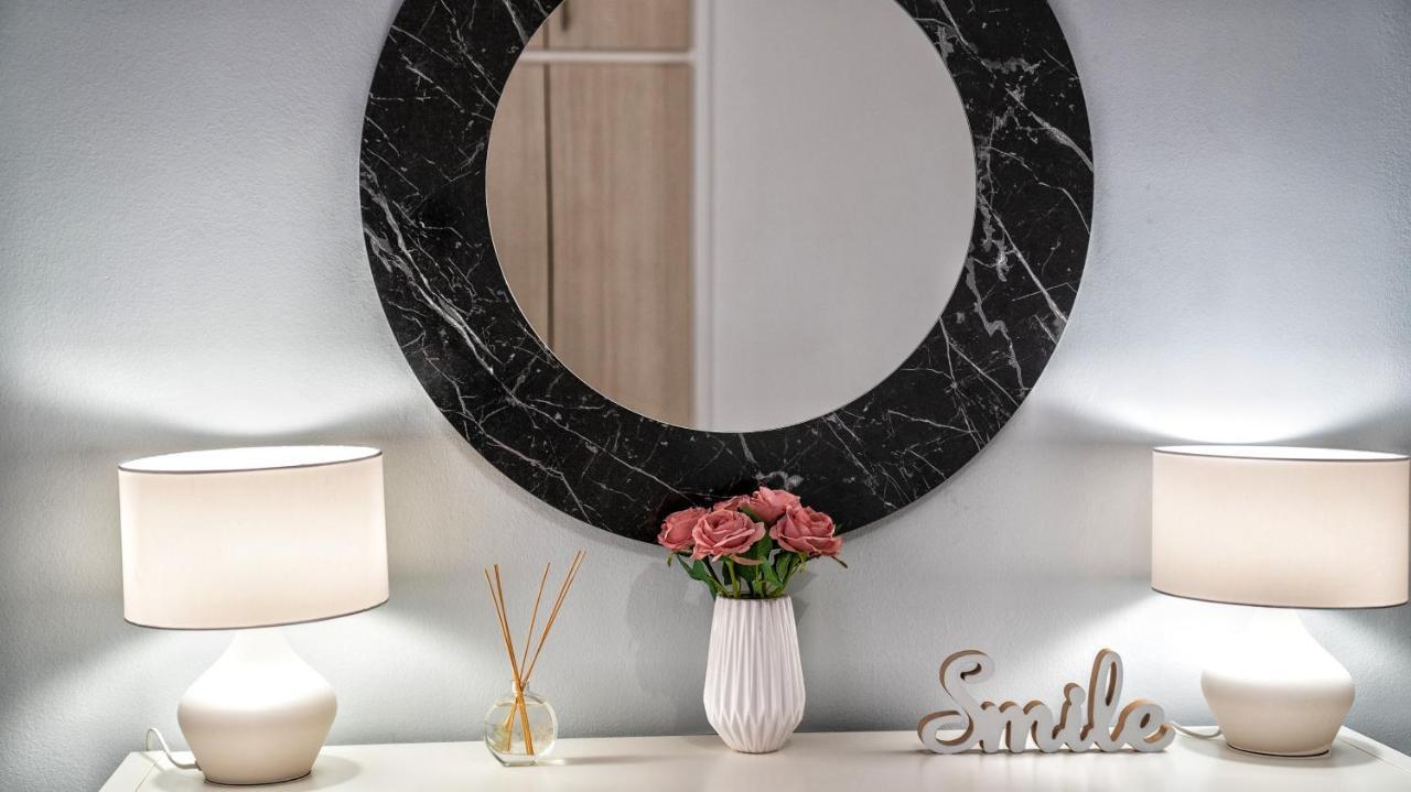 Lux Apartment Near Acropolis! In The Heart Of Atenas Exterior foto